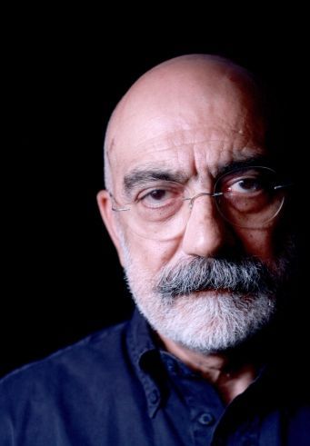 Soutien au romancier et journaliste turc Ahmet Altan